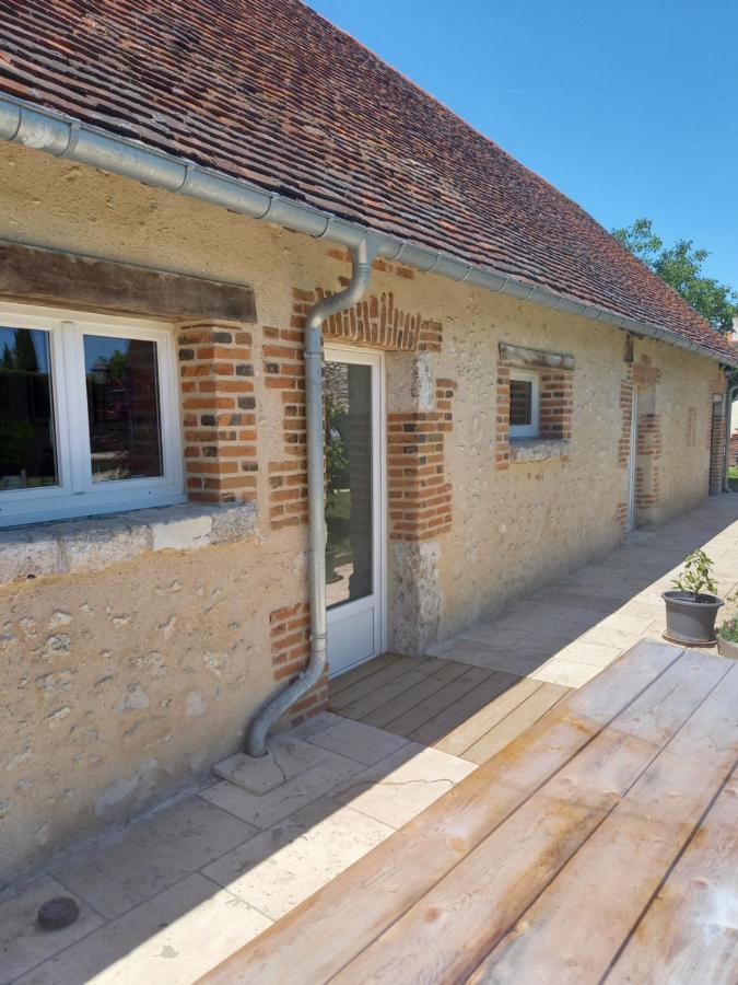 logement indépendant Tour-en-Sologne Buitenkant foto