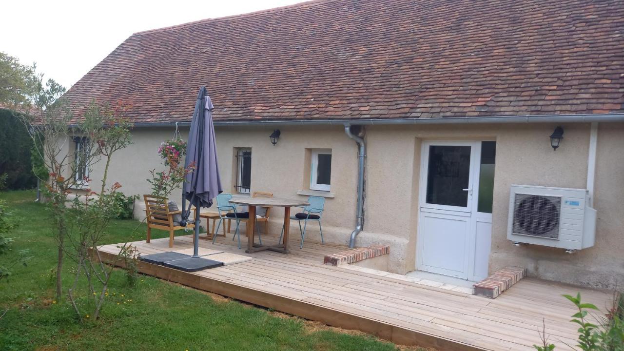 logement indépendant Tour-en-Sologne Buitenkant foto